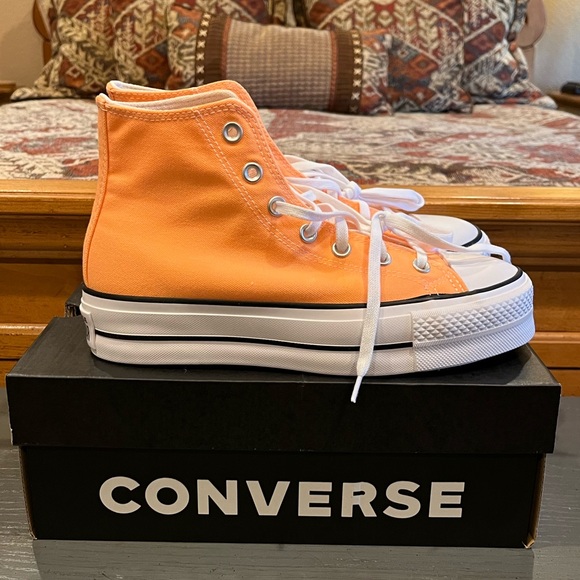 *SOLD* NEW Converse Chuck Taylor All Star Lift Platform Sneakers Seasonal Color - Picture 6 of 11